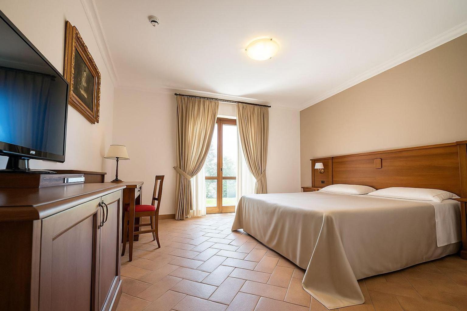 Grand Hotel Vigna Nocelli Lucera Bagian luar foto