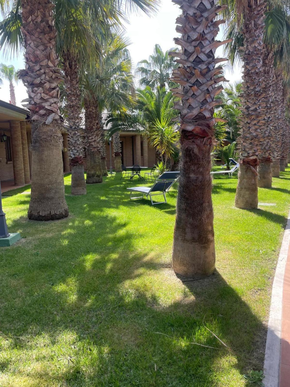 Grand Hotel Vigna Nocelli Lucera Bagian luar foto