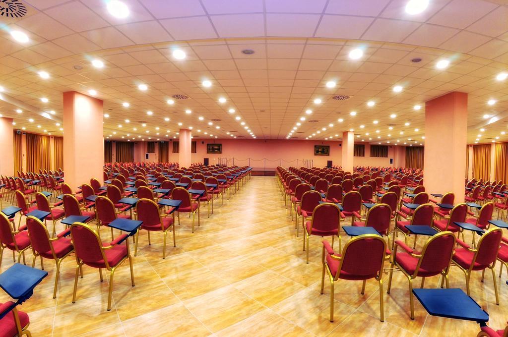 Grand Hotel Vigna Nocelli Lucera Bagian luar foto